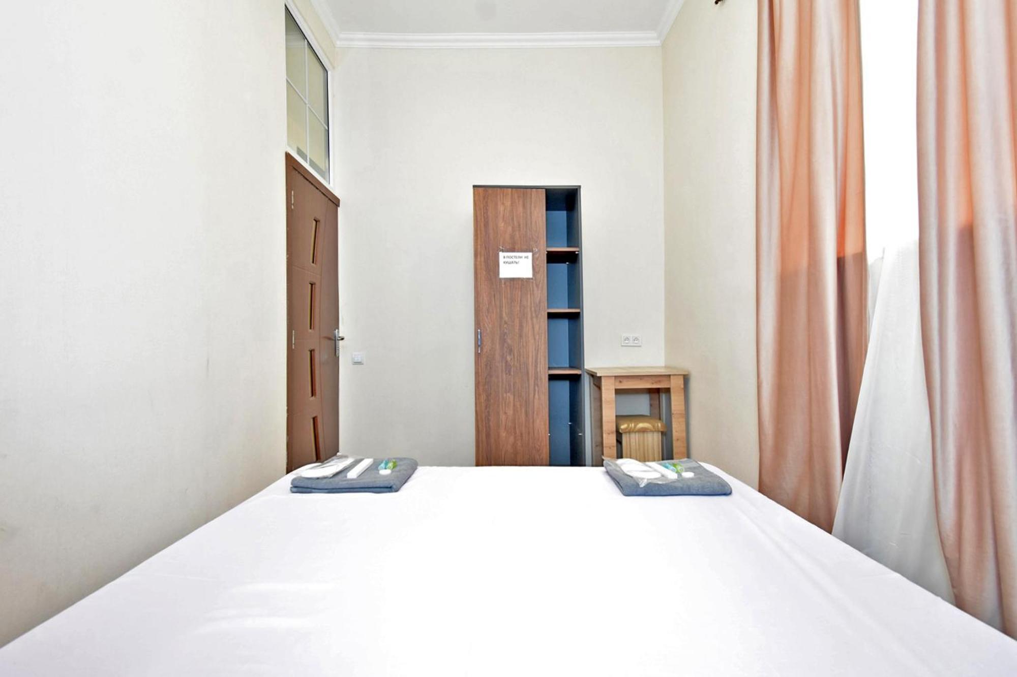 Hotel Aaaa Erevan Esterno foto